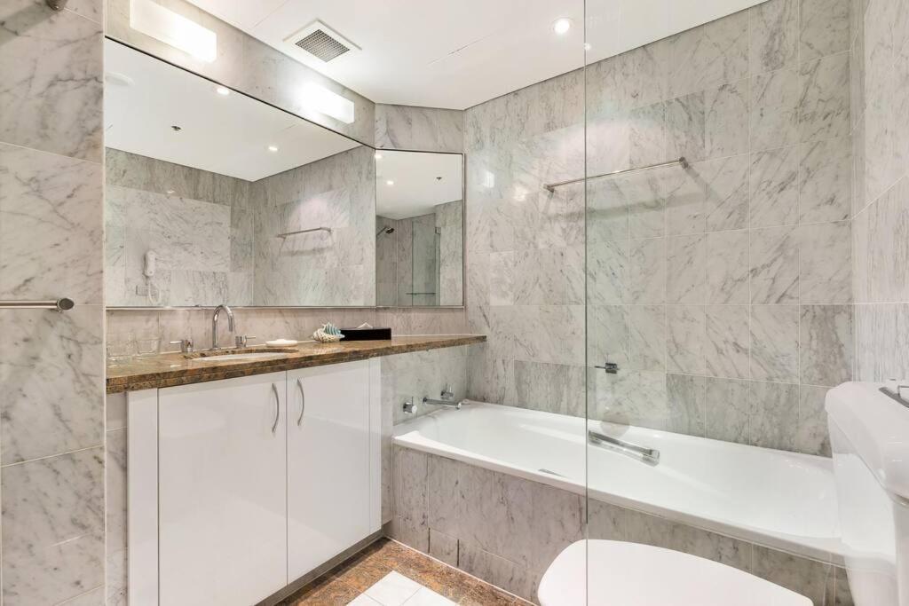 Apartment Cbd Curated Comfort, Style Living